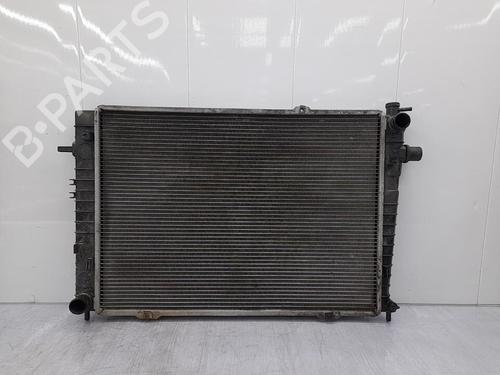 Used Water radiator HYUNDAI TUCSON (JM) 2.0 CRDi All-wheel Drive (140 hp) 23710831