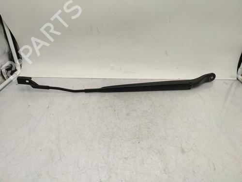 Used Front windshield wiper arm PEUGEOT 208 II (UB_, UP_, UW_, UJ_) 1.2 PureTech 100 (101 hp) 26604151
