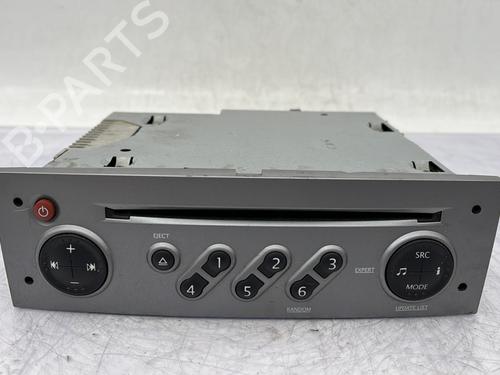 Used Radio RENAULT SCÉNIC II (JM0/1_) 1.5 dCi (JM1E, JM16) (106 hp) 26236848