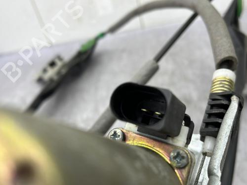 Rudehejsemekanisme Højre foran FORD FOCUS I (DAW, DBW) 1.8 TDCi | BP23754460C23 