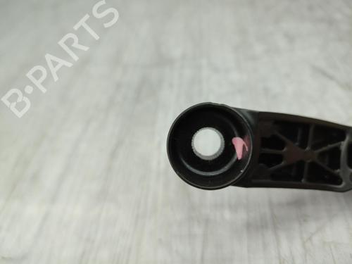 Vindrute viskerarm TOYOTA YARIS (_P9_) 1.4 D-4D (NLP90_, NLP90R) (90 hp) 23722371