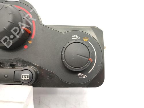 AC Styreenhet / Manøvreringsenhet RENAULT CLIO III (BR0/1, CR0/1) 1.2 16V (BR02, BR0J, BR11, CR02, CR0J, CR11) (75 hp) 23719302
