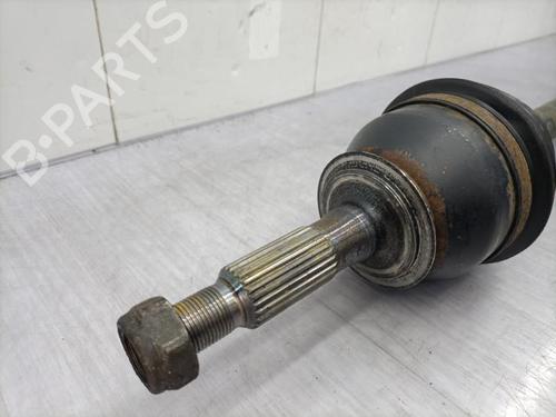 Used Left front driveshaft RENAULT TRAFIC Van (T_, P_, V_) [1989-2002]  23679720