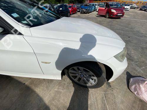 right-front-fenders-bmw-3-e90-2004-2005-2006-2007-2008-2009-2010-2011-2012-38760264 main image