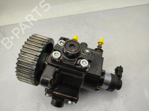Used Injection pump Injection pump ALFA ROMEO 159 (939_) 1.9 JTDM 16V (939AXC1B, 939AXC12) (150 hp) 23679298 23679298