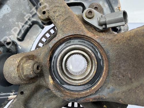 Left front steering knuckle VW POLO III (6N1) 60 1.4 | BP24408537M25