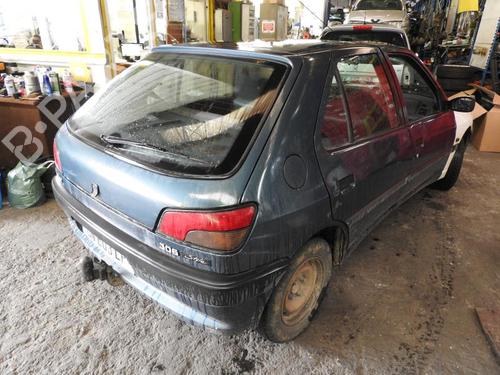 Left taillight PEUGEOT 306 Hatchback (7A, 7C, N3, N5) 1.9 D | BP23664087C34 