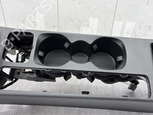 Used Middle console Middle console FORD FIESTA VII (HJ, HF) 1.1 Ti-VCT (75 hp) 26384657 26384657