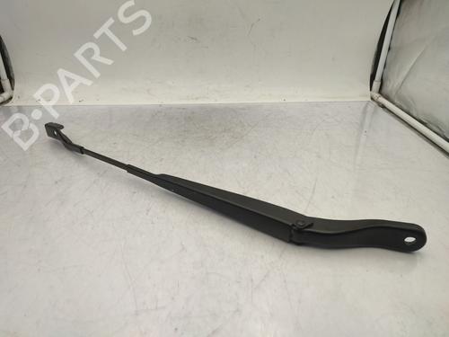 Used Front windshield wiper arm PEUGEOT 2008 II (UD_, US_, UY_, UJ_, UR_, UC_) 1.5 BlueHDI 130 (131 hp) 29614404