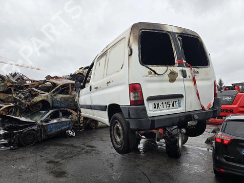 Brugte PEUGEOT PARTNER MPV (5_, G_) 1.6 HDi 90 (90 hp) 4383424