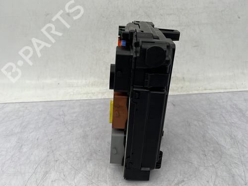 fuse-box-citroen-c3-picasso-sh_-2008-32093731 main image