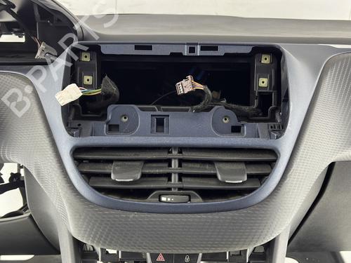 Instrumentbræt PEUGEOT 2008 I (CU_) 1.6 HDi | BP31720162C46