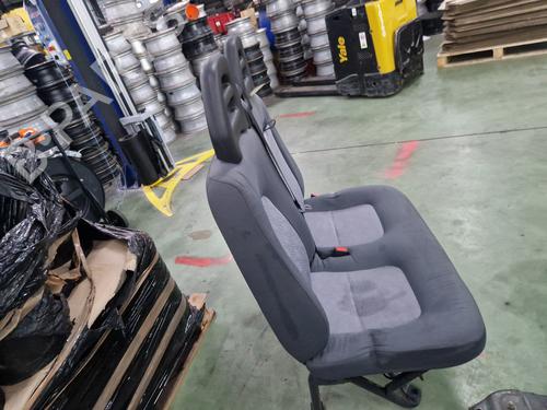 Right front seat CITROËN JUMPER I Van (244) 2.2 HDi | BP23738446C16  - Image 13