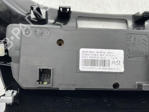 Used Climate control Climate control PEUGEOT 2008 I (CU_) 1.2 THP 110 / PureTech 110 (110 hp) 30751031 30751031