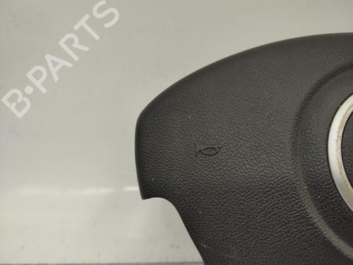 Used Driver airbag RENAULT CLIO III (BR0/1, CR0/1) 1.5 dCi (BR17, CR17) (86 hp) 23710711