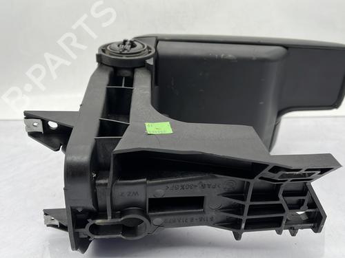 armrest-center-console-bmw-3-e46-1997-1998-1999-2000-2001-2002-2003-2004-2005-23760980 main image
