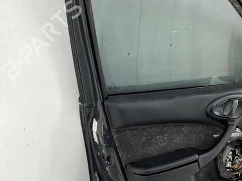 Used Left front door CITROËN XSARA (N1) 1.4 i (75 hp) 23703805