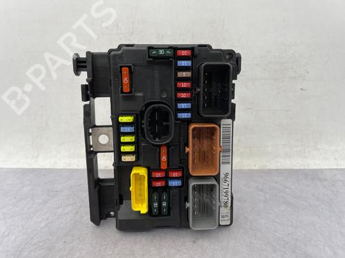 Fuse box CITROËN C3 II (SC_) 1.4 HDi 70 (SC8HZC, SC8HR0, SC8HP4) | BP39538974E1 - Image 3