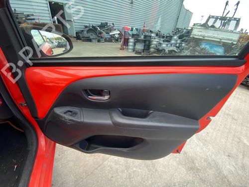 Left sun visor TOYOTA AYGO (_B4_) 1.0 (KGB40) | BP36986069I1 - Image 86