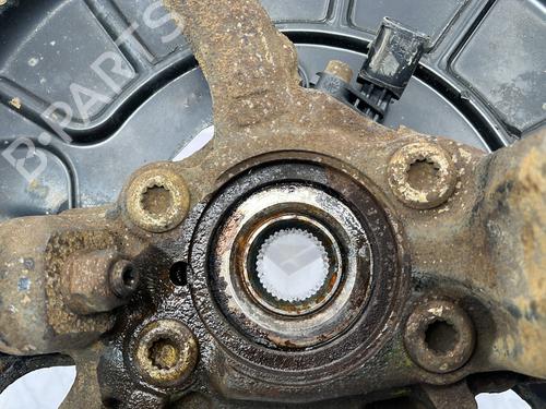 Left front steering knuckle VW GOLF V (1K1) 1.9 TDI | BP31981775M25