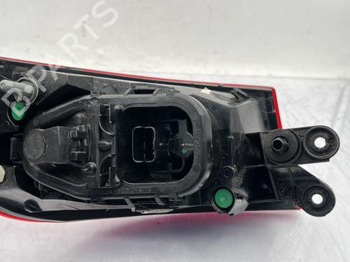 right-taillight-renault-clio-iv-bh_-2012-2013-2014-2015-2016-2017-2018-2019-2020-2021-32272878 main image