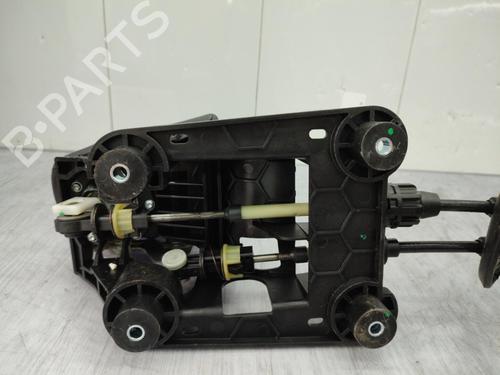 Gear lever PEUGEOT 208 I (CA_, CC_) 1.6 HDi / BlueHDi 75 | BP23722253M90