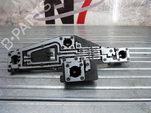 Used Lamp holder RENAULT LAGUNA II Grandtour (KG0/1_) 1.9 dCi (KG0G) (120 hp) 23689417