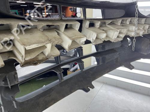 Used Front bumper Front bumper RENAULT TWINGO I (C06_) 1.2 16V (C06C, C06D, C06K) (75 hp) 39252457 39252457