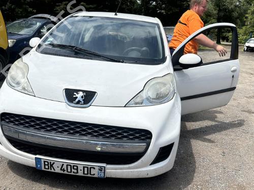 Brugte PEUGEOT 107 (PM_, PN_) 1.0 (68 hp) 4308523