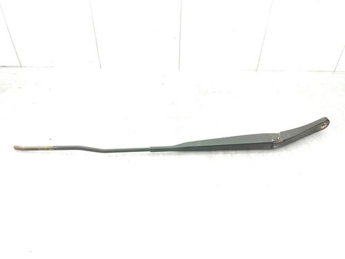 Used Front windshield wiper arm RENAULT CLIO III (BR0/1, CR0/1) 1.2 16V (BR02, BR0J, BR11, CR02, CR0J, CR11) (75 hp) 23753368