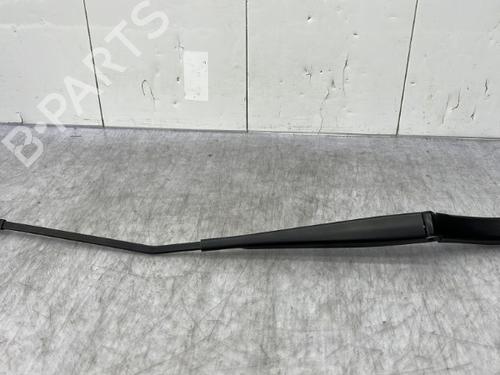 Used Front windshield wiper arm VW GOLF VI (5K1) 2.0 TDI (140 hp) 23756346