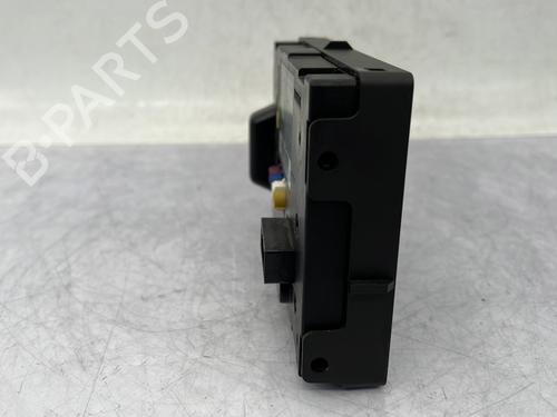 Used Display monitor Display monitor RENAULT CLIO III (BR0/1, CR0/1) 1.5 dCi (C/BR0G, C/BR1G) (68 hp) 31300540 31300540