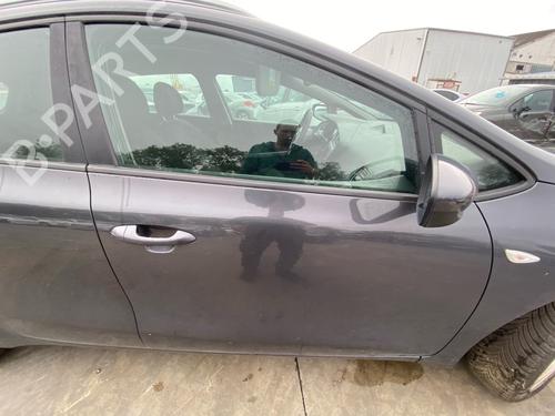 Used Right front door Right front door 38479538 38479538