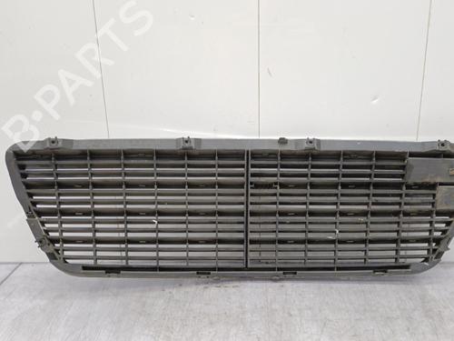 Grille MERCEDES-BENZ E-CLASS (W210) E 300 Turbo-D (210.025) | BP23675852C40