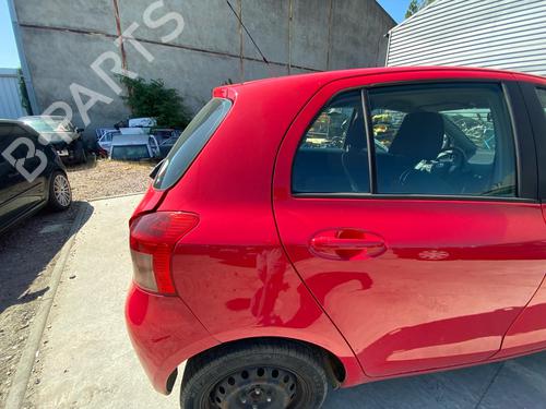 Dashboard TOYOTA YARIS (_P9_) 1.4 D-4D (NLP90_, NLP90R) | BP37644888C46 - Image 40