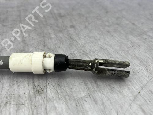 Used Hand brake Hand brake RENAULT MASTER III Van (FV) 2.3 dCi 130 FWD (FV0M, FV0Y, FV0J, FV02, FV03) (130 hp) 23753940 23753940