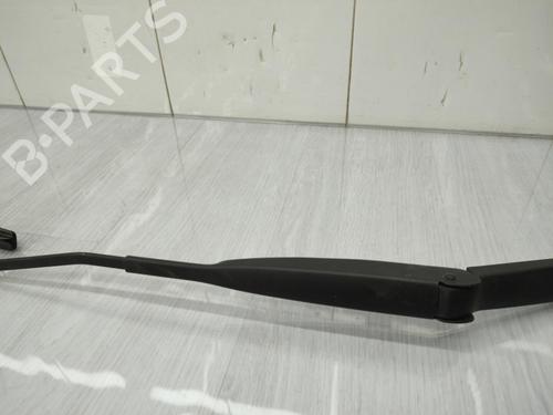 Front windshield wiper arm LANCIA DELTA III (844_) 1.6 D Multijet (844.AXC11, 844.AXC1A) | BP23713228C143 