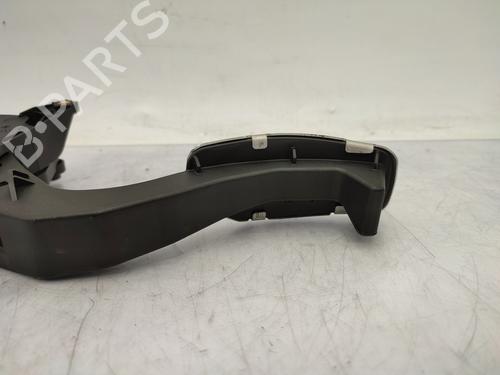 pedal-renault-clio-v-b7_-2019-24476538 main image