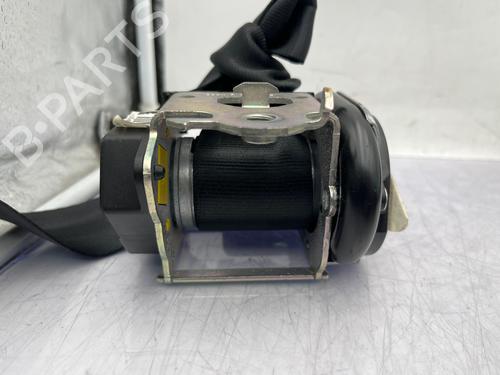 front-right-seatbelt-renault-captur-i-j5_-h5_-2013-34043908 main image