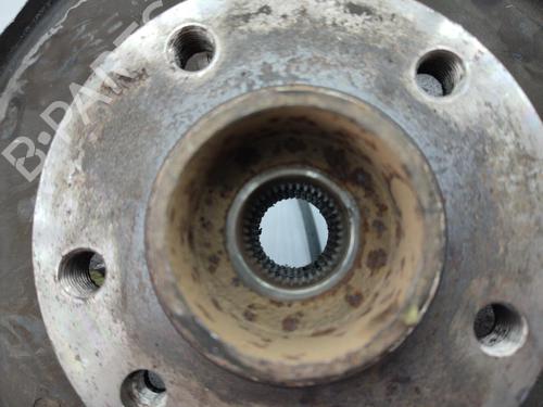Used Left rear steering knuckle VW TOUAREG (7LA, 7L6, 7L7) 2.5 R5 TDI (174 hp) 23686076