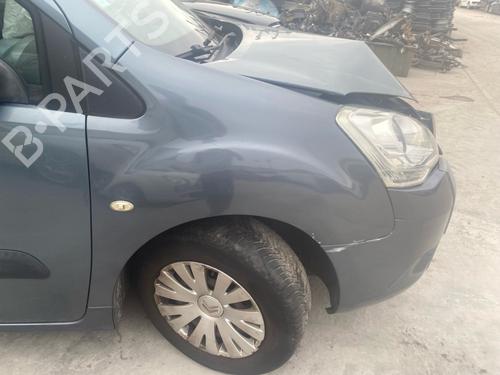 Used Right front fenders Right front fenders 37451222 37451222