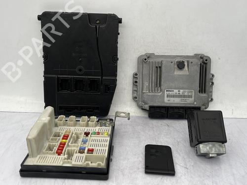 Elektronische module RENAULT SCÉNIC II (JM0/1_) 1.9 dCi (JM14) (131 hp) 30887047