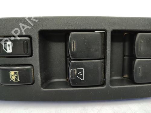 Used Left front window switch NISSAN X-TRAIL II (T31) 2.0 dCi 4x4 (173 hp) 23722344