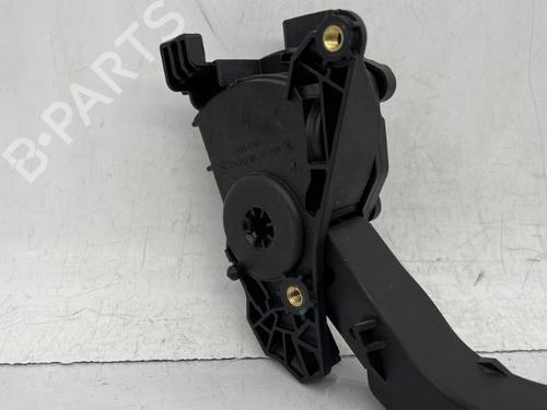 pedal-renault-clio-v-b7_-2019-23758546 main image