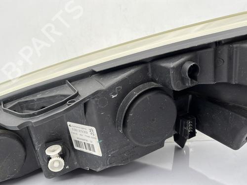Right headlight PEUGEOT 407 SW (6E_, 6D_) 2.0 HDi 135 | BP28100538C29 