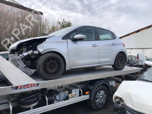 Headlight switch PEUGEOT 208 I (CA_, CC_) 1.4 HDi | BP23701531I24  - Image 9