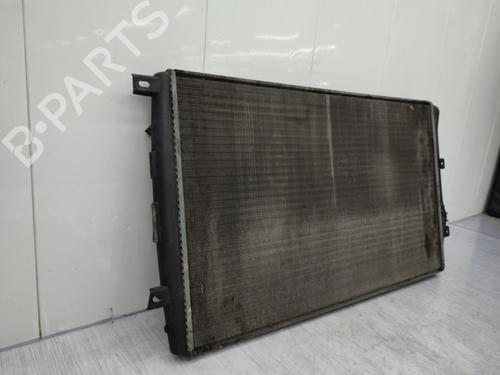 Used Water radiator Water radiator VW TOURAN (1T1, 1T2) 1.9 TDI (105 hp) 23728650 23728650