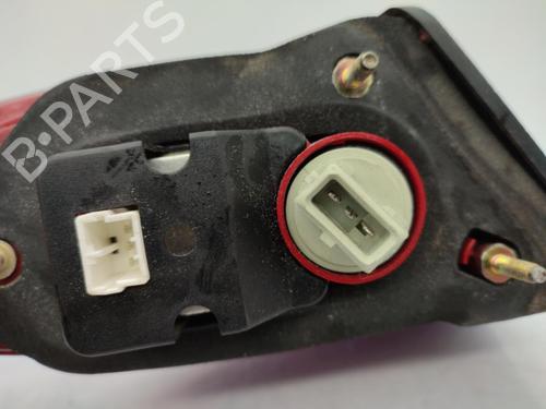 Used Right taillight Right taillight ALFA ROMEO 166 (936_) 2.4 JTD (936AXA00, 936A3B00) (150 hp) 23704426 23704426