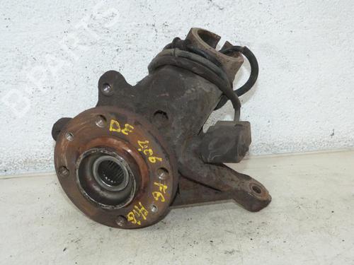 Used Left front steering knuckle CITROËN XSARA PICASSO (N68) 2.0 HDi (90 hp) 23669477