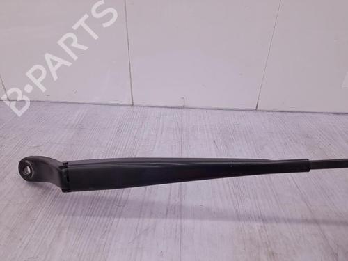 front-windshield-wiper-arm-peugeot-2008-i-cu_-2013-23705135 main image